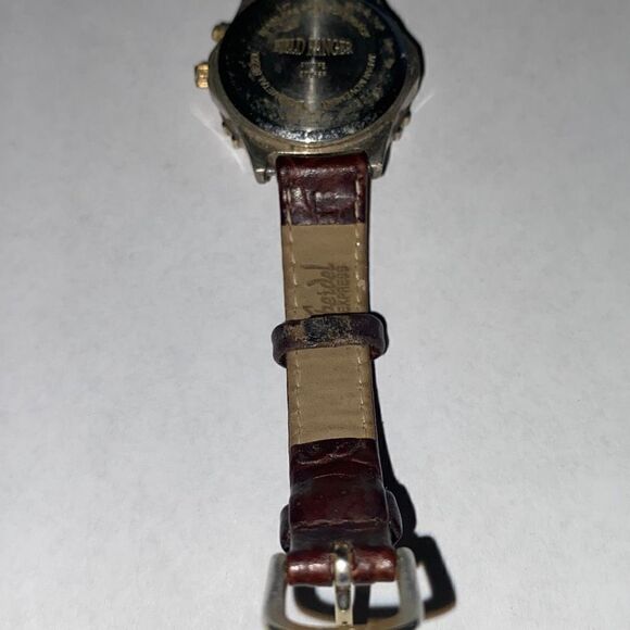 Field Ranger Women's Round Night Light Quartz Leather Brown Wrist Watch - Picture 6 of 9